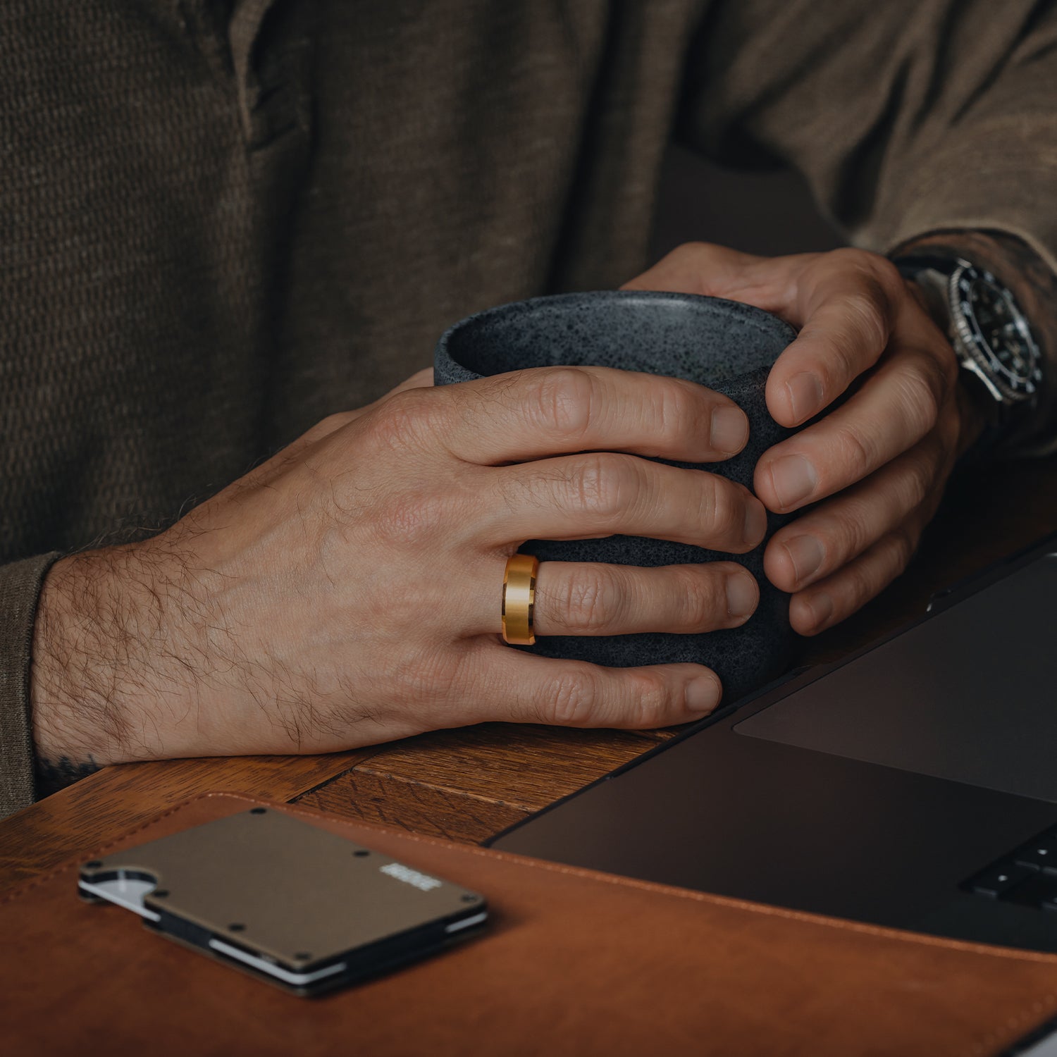 Ridge 8mm Beveled Ring Set - 24K Gold