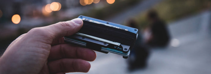 5 Things You’re Probably Carrying In Your Wallet That You Shouldn’t Be