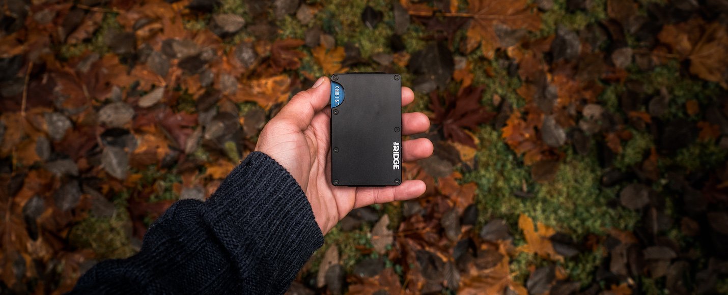 How to Convince Your Friend to Drop Their Bulky Old Wallet and Get The Ridge